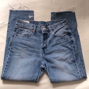 GAP Boyfriend Mid Riss Distressed Hem - Size 4/27